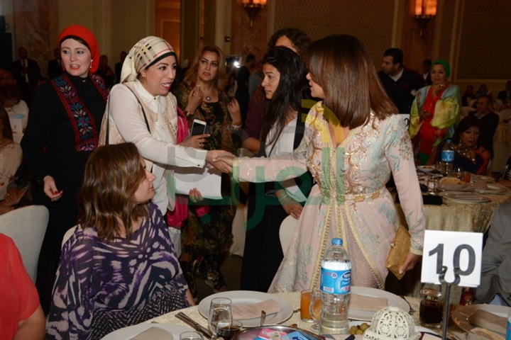 بالصور.. عايدة الأيوبي تحي حفل موسسة "بهية" بحضور نجوم الفن بالصور.. عايدة الأيوبي تحي حفل موسسة "بهية" بحضور نجوم الفن