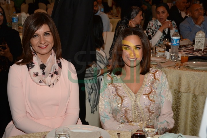 بالصور.. عايدة الأيوبي تحي حفل موسسة "بهية" بحضور نجوم الفن بالصور.. عايدة الأيوبي تحي حفل موسسة "بهية" بحضور نجوم الفن