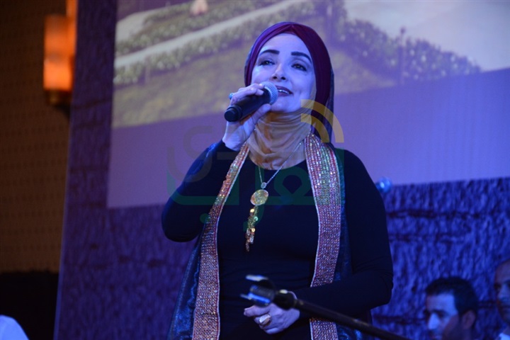 بالصور.. عايدة الأيوبي تحي حفل موسسة "بهية" بحضور نجوم الفن بالصور.. عايدة الأيوبي تحي حفل موسسة "بهية" بحضور نجوم الفن