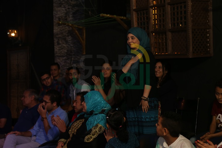 بالصور.. استمرار عرض "كأنك تراه" كامل العدد على مسرح الطليعة بالصور.. استمرار عرض "كأنك تراه" كامل العدد على مسرح الطليعة