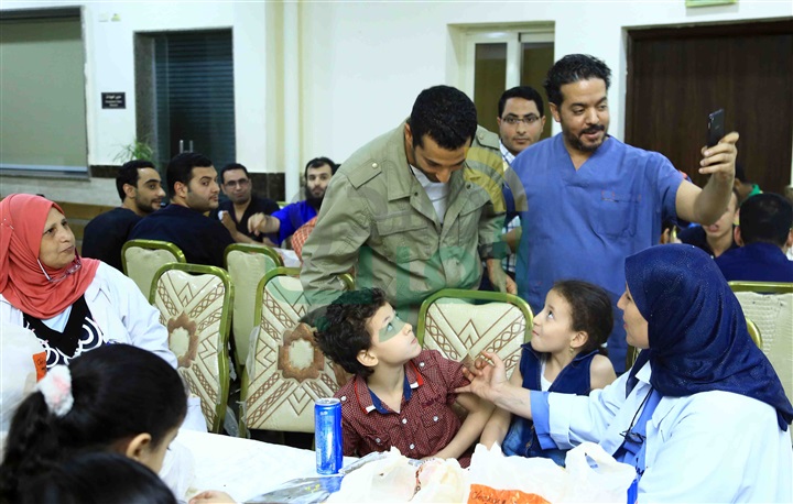 بالصور.. عمرو سعد فى إفطار معهد القلب بالصور.. عمرو سعد فى إفطار معهد القلب