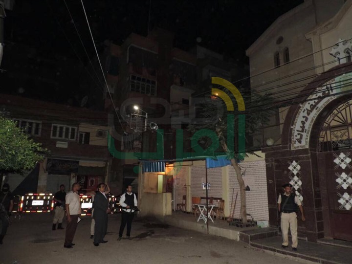 بالصور.. مدير أمن كفر الشيخ يفاجئ عددًا من قوات تأمين الكنائس والمواقع الشرطية خلال السحور