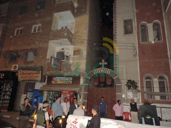 بالصور.. مدير أمن كفر الشيخ يفاجئ عددًا من قوات تأمين الكنائس والمواقع الشرطية خلال السحور