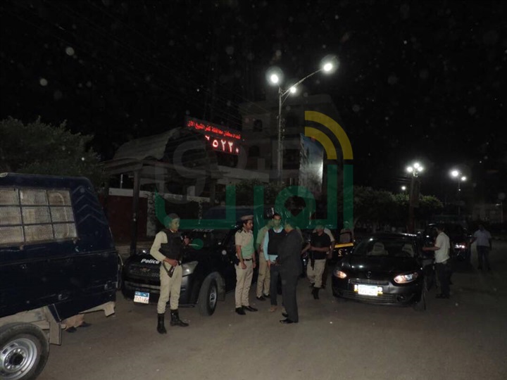 بالصور.. مدير أمن كفر الشيخ يفاجئ عددًا من قوات تأمين الكنائس والمواقع الشرطية خلال السحور