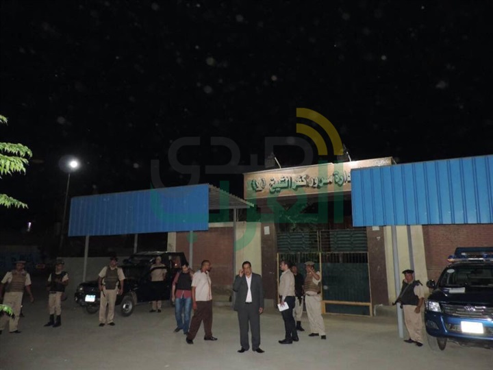 بالصور.. مدير أمن كفر الشيخ يفاجئ عددًا من قوات تأمين الكنائس والمواقع الشرطية خلال السحور
