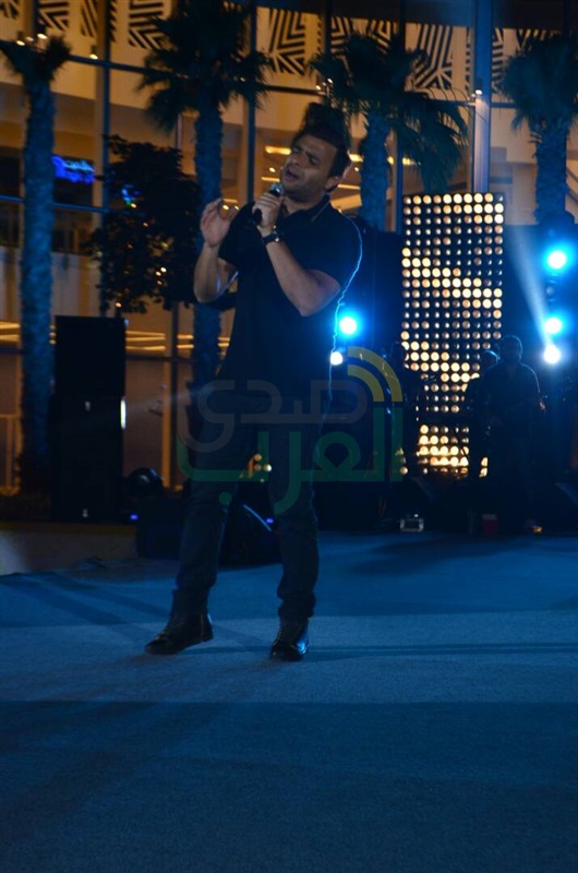 بالصور.. رامي صبري يشعل أجواء مول مصر بالصور.. رامي صبري يشعل أجواء مول مصر