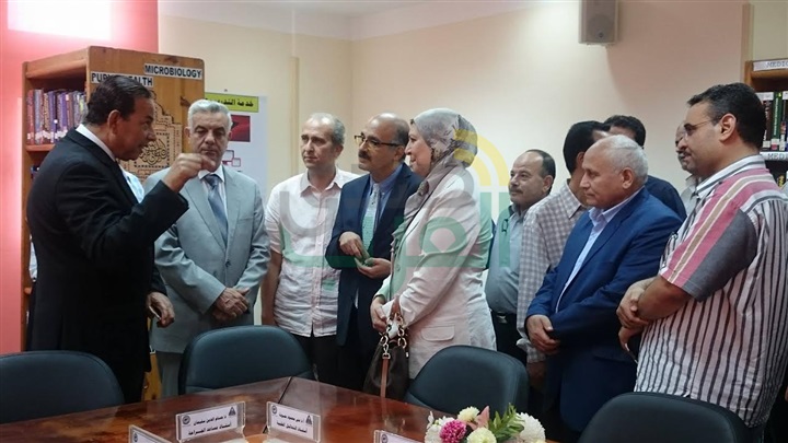 بالصور.. رئيس جامعة المنوفية يفتتح المكتبة الفرعية لمعهد الكبد