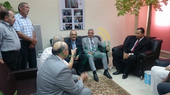 بالصور.. رئيس جامعة المنوفية يفتتح المكتبة الفرعية لمعهد الكبد