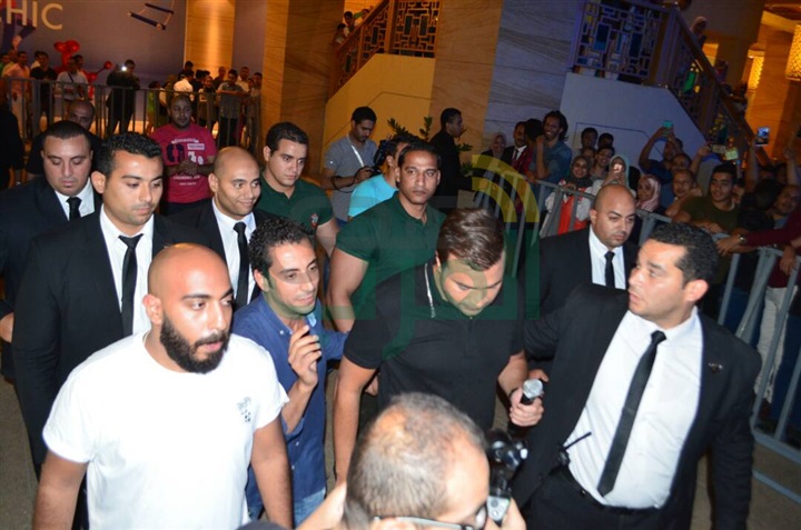 بالصور.. رامي صبري يشعل أجواء مول مصر بالصور.. رامي صبري يشعل أجواء مول مصر