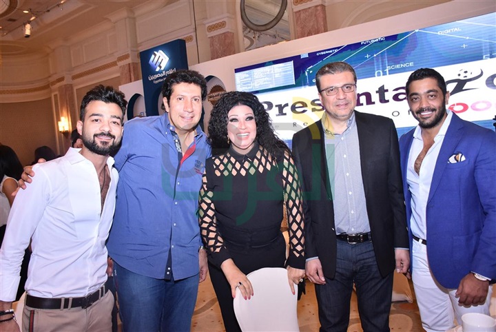 بالصور.. نجوم الفن والسياسة والإعلام في «إفطار المصريين» بالصور.. نجوم الفن والسياسة والإعلام في «إفطار المصريين»