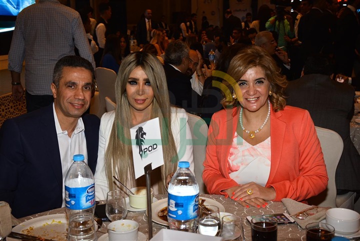 بالصور.. نجوم الفن والسياسة والإعلام في «إفطار المصريين» بالصور.. نجوم الفن والسياسة والإعلام في «إفطار المصريين»