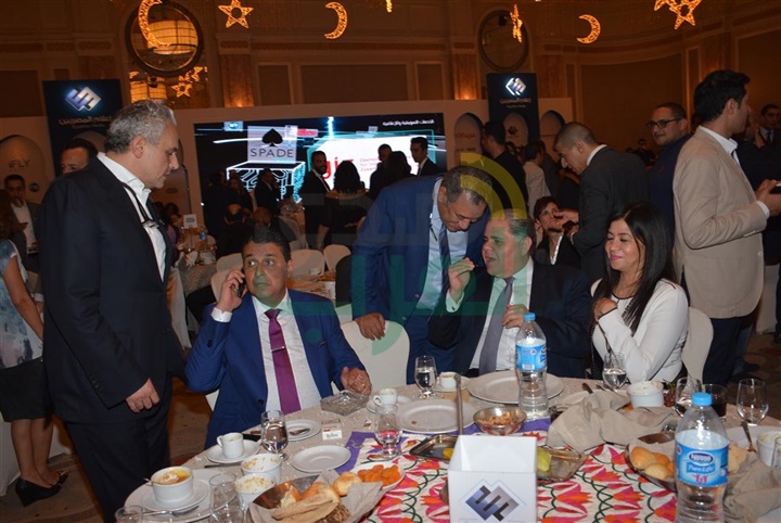 بالصور.. نجوم الفن والسياسة والإعلام في «إفطار المصريين» بالصور.. نجوم الفن والسياسة والإعلام في «إفطار المصريين»
