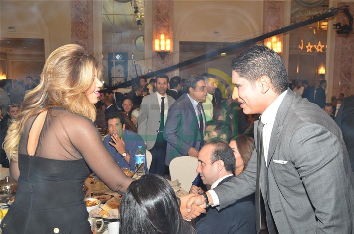 بالصور.. نجوم الفن والسياسة والإعلام في «إفطار المصريين» بالصور.. نجوم الفن والسياسة والإعلام في «إفطار المصريين»
