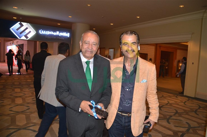 بالصور.. نجوم الفن والسياسة والإعلام في «إفطار المصريين» بالصور.. نجوم الفن والسياسة والإعلام في «إفطار المصريين»