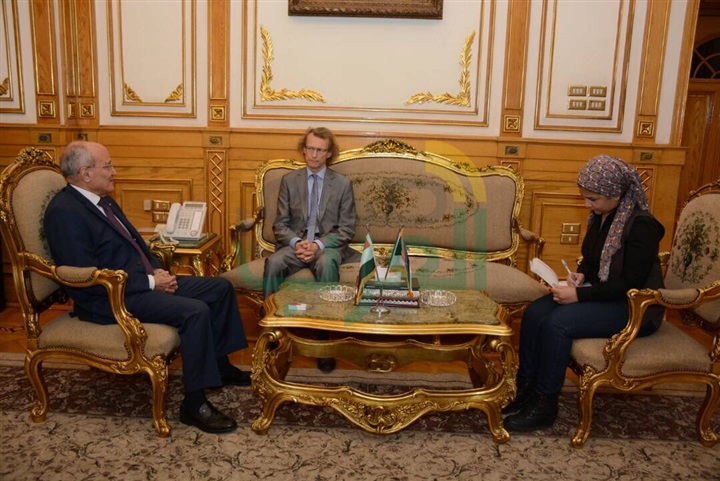 وزير الإنتاج الحربي يبحث سبل تعزيز التعاون مع استونيا وزير الإنتاج الحربي يبحث سبل تعزيز التعاون مع استونيا
