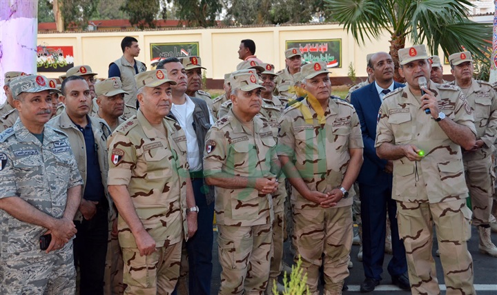 وزير الدفاع يفتتح عدد من الوحدات الانتاجية الجديدة وأعمال التطوير والتحديث بهيئة الإمداد والتموين