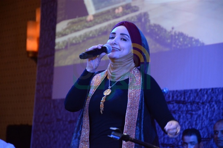 بالصور.. عايدة الأيوبي تحي حفل موسسة "بهية" بحضور نجوم الفن بالصور.. عايدة الأيوبي تحي حفل موسسة "بهية" بحضور نجوم الفن