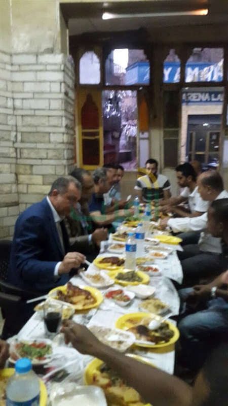 بالصور.. إفطار جماعى لسكان ماسبيرو و قيادات صندوق تطوير العشوائيات 