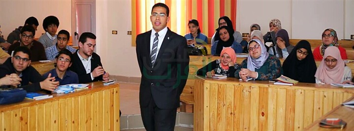 بالصور..عميد صيدلة كفر الشيخ: نسعي للمساهمه في تحسين المنظومة الصحية بزيادة كفاءة الطلاب