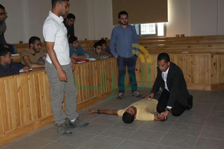 بالصور..عميد صيدلة كفر الشيخ: نسعي للمساهمه في تحسين المنظومة الصحية بزيادة كفاءة الطلاب