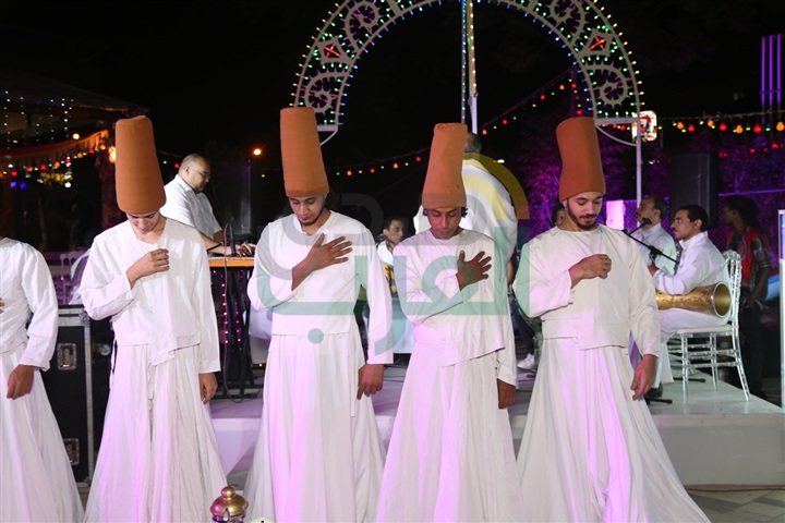 بالصور.. "المولوية" و"شيما" و"الجنايني" يشعلون خيمة "مولانا" بالصور.. "المولوية" و"شيما" و"الجنايني" يشعلون خيمة "مولانا"