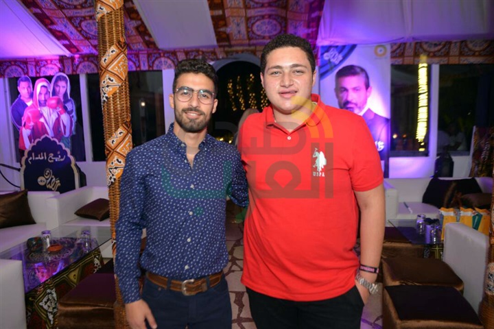 بالصور .. محمود الليثي يشعل وصلات الرقص في "الخديوي" بالصور .. محمود الليثي يشعل وصلات الرقص في "الخديوي"