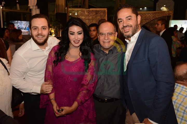بالصور.. حضور ضخم لنجوم الفن والإعلام حفل السحور السنوي للمنتج صادق صبّاح بالصور.. حضور ضخم لنجوم الفن والإعلام حفل السحور السنوي للمنتج صادق صبّاح