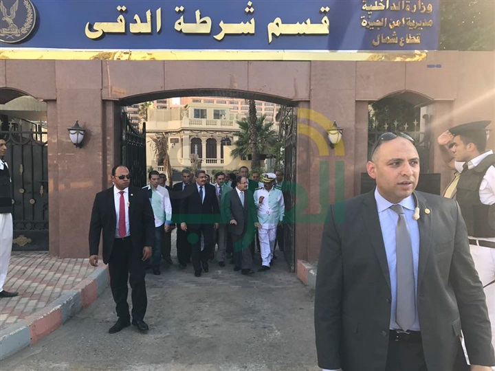بالصور.. جولة مكوكية لوزير الداخلية على محاور ميادين وأقسام الشرطة بالقاهرة والجيزة