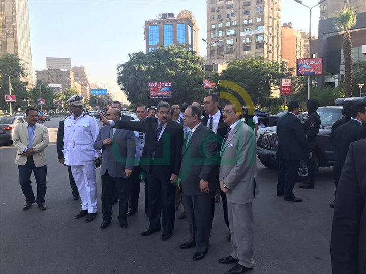 بالصور.. جولة مكوكية لوزير الداخلية على محاور ميادين وأقسام الشرطة بالقاهرة والجيزة