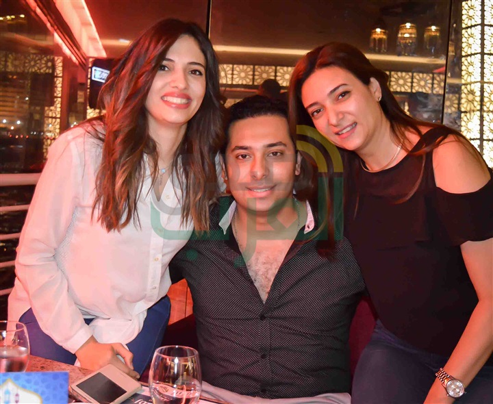بالصور.. سعد الصغير يشعل خيمه دندنه مع نخبه كبيرة من النجوم بالصور.. سعد الصغير يشعل خيمه دندنه مع نخبه كبيرة من النجوم