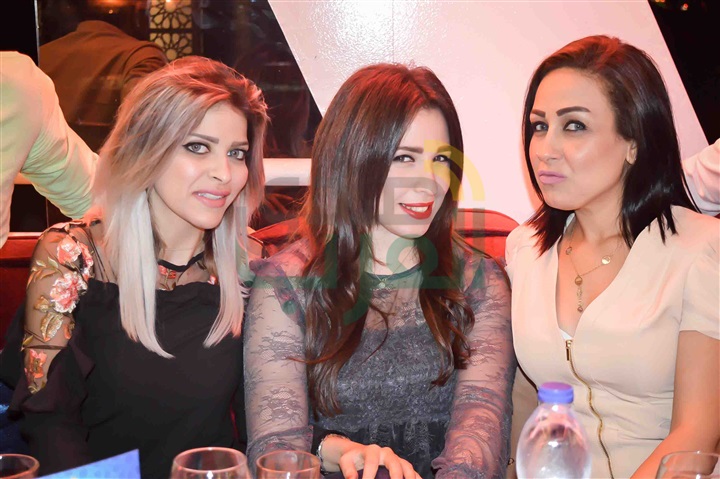 بالصور.. سعد الصغير يشعل خيمه دندنه مع نخبه كبيرة من النجوم بالصور.. سعد الصغير يشعل خيمه دندنه مع نخبه كبيرة من النجوم