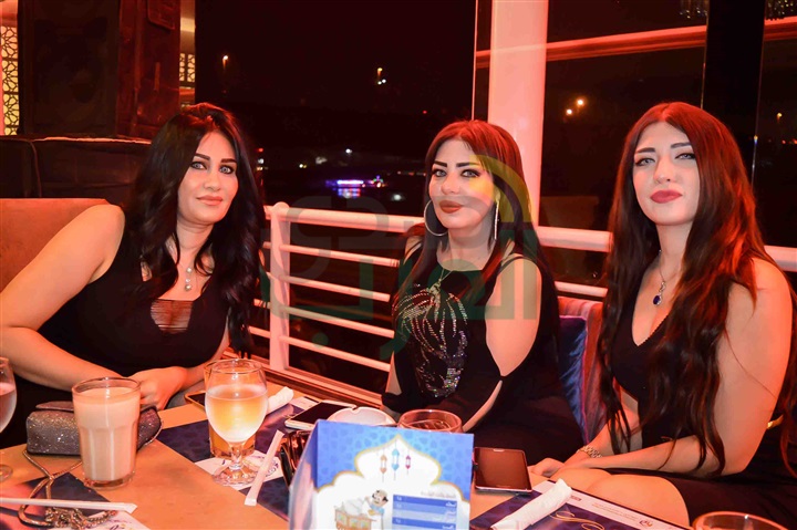 بالصور.. سعد الصغير يشعل خيمه دندنه مع نخبه كبيرة من النجوم بالصور.. سعد الصغير يشعل خيمه دندنه مع نخبه كبيرة من النجوم