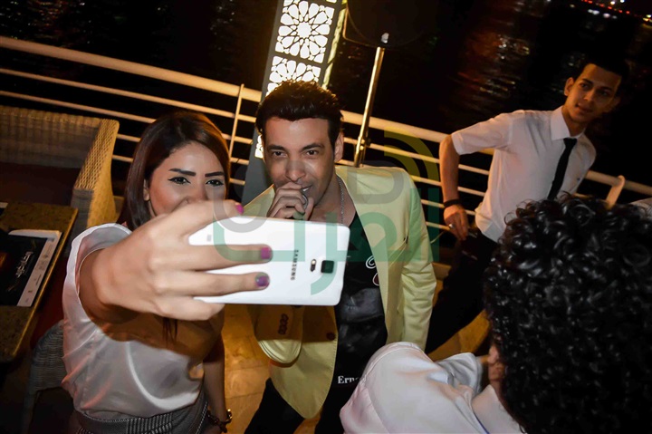 بالصور.. سعد الصغير يشعل خيمه دندنه مع نخبه كبيرة من النجوم بالصور.. سعد الصغير يشعل خيمه دندنه مع نخبه كبيرة من النجوم