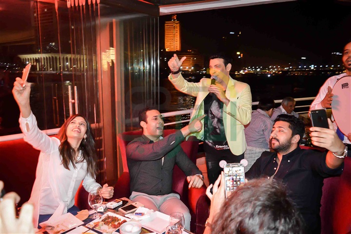 بالصور.. سعد الصغير يشعل خيمه دندنه مع نخبه كبيرة من النجوم بالصور.. سعد الصغير يشعل خيمه دندنه مع نخبه كبيرة من النجوم