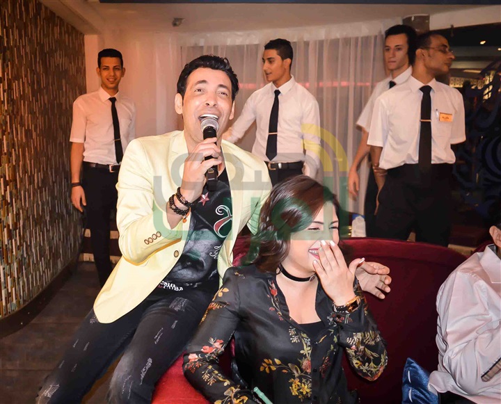 بالصور.. سعد الصغير يشعل خيمه دندنه مع نخبه كبيرة من النجوم بالصور.. سعد الصغير يشعل خيمه دندنه مع نخبه كبيرة من النجوم