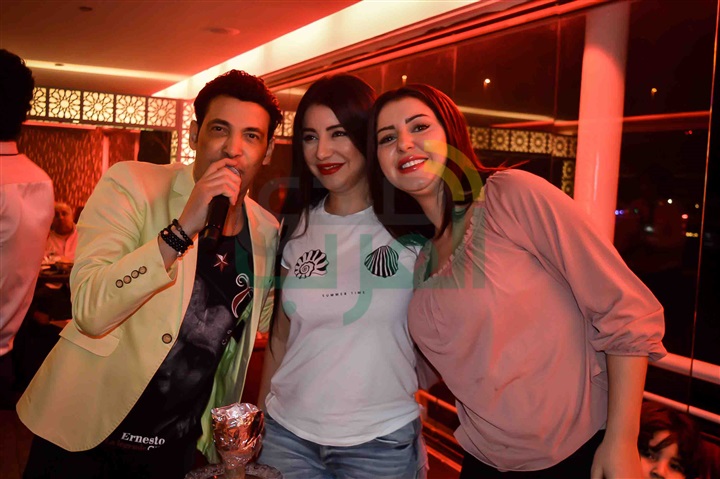 بالصور.. سعد الصغير يشعل خيمه دندنه مع نخبه كبيرة من النجوم بالصور.. سعد الصغير يشعل خيمه دندنه مع نخبه كبيرة من النجوم