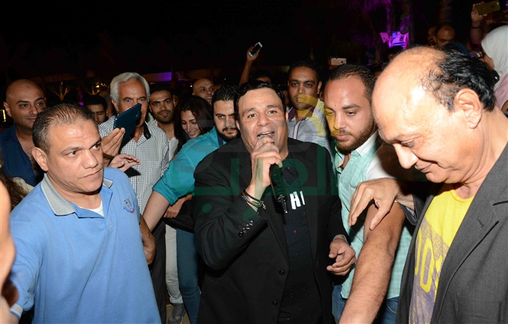 محمد فواد فى خيمة سهراية دوسيت محمد فواد فى خيمة سهراية دوسيت