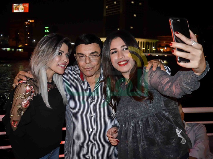 بالصور.. سعد الصغير يشعل خيمه دندنه مع نخبه كبيرة من النجوم بالصور.. سعد الصغير يشعل خيمه دندنه مع نخبه كبيرة من النجوم