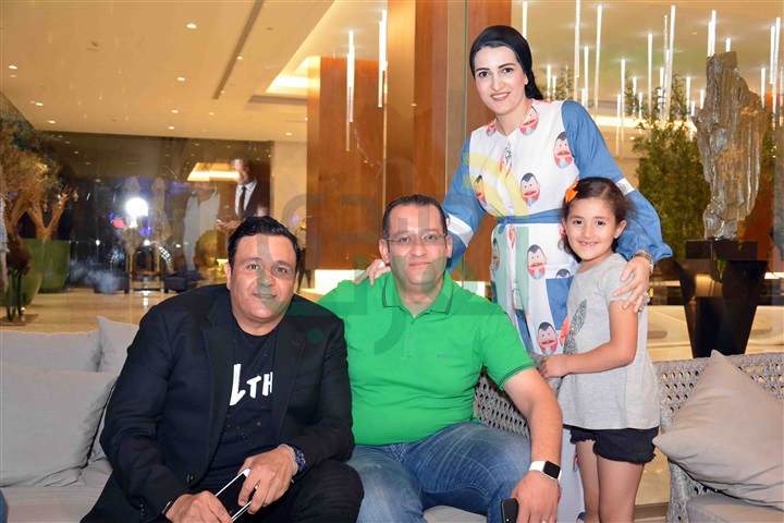 محمد فواد فى خيمة سهراية دوسيت محمد فواد فى خيمة سهراية دوسيت
