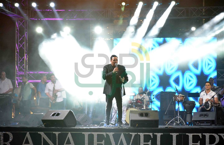 محمد فواد فى خيمة سهراية دوسيت محمد فواد فى خيمة سهراية دوسيت