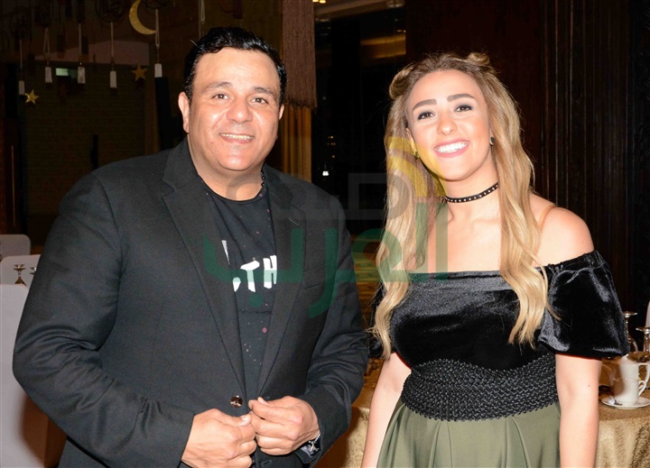 محمد فواد فى خيمة سهراية دوسيت محمد فواد فى خيمة سهراية دوسيت