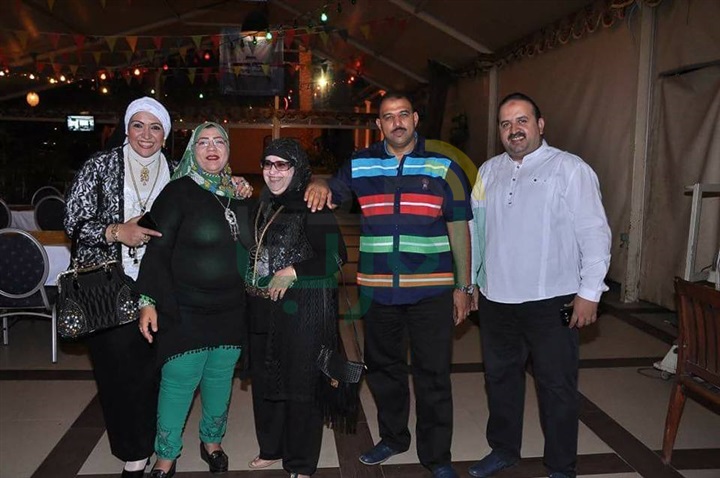 بالصور.. أساتذة الصحافة يشاركون في حفل سحور "السوق العربية وصدى العرب" بالصور.. أساتذة الصحافة يشاركون في حفل سحور "السوق العربية وصدى العرب"