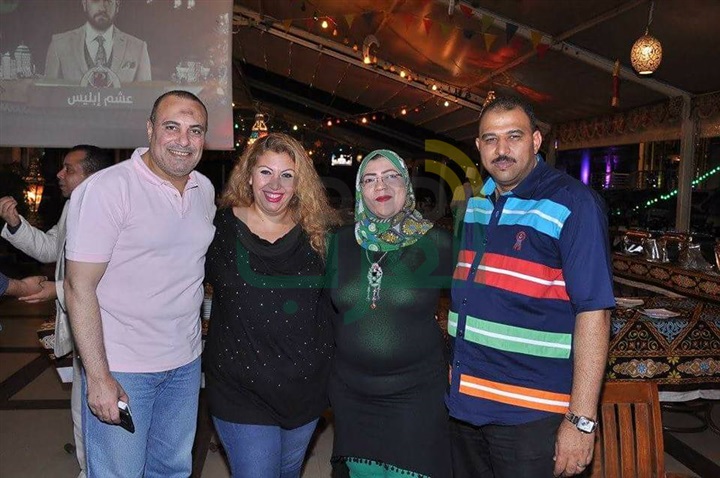 بالصور.. أساتذة الصحافة يشاركون في حفل سحور "السوق العربية وصدى العرب" بالصور.. أساتذة الصحافة يشاركون في حفل سحور "السوق العربية وصدى العرب"