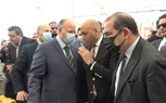 محافظ القاهرة يتفقد معرض 