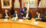 محافظ القاهرة يوقع إتفاقية تسوية مع عدد من المستثمرين لإعادة تخطيط وتطوير منطقة حكر أو دومه بكورنيش النيل بروض الفرج  