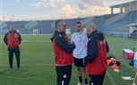 ميكالي يحاضر  لاعبي المنتخب الأوليمبي قبل خوضهم تدريبا متكاملا 