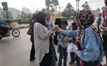 توزيع ورود وحلوى وكروت هدية الرئيس على أهالي كفر الشيخ