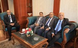 محافظ سوهاج يلتقى رئيس الطائفة الإنجيلية بمصر