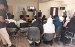 وزارة العمل : تدريب شباب وفتيات السويس على مهنتي التفصيل و الخياطة ومهارات اللغة الانجليزية
