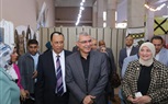 رئيس جامعة الزقازيق يفتتح المعرض السنوى للكليات المنتجة بكلية الآداب